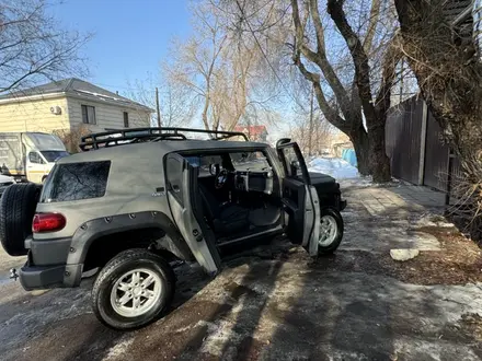 Toyota FJ Cruiser 2007 года за 12 700 000 тг. в Алматы – фото 11