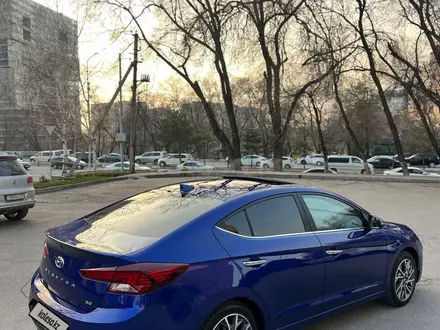 Hyundai Elantra 2020 года за 10 200 000 тг. в Алматы – фото 3
