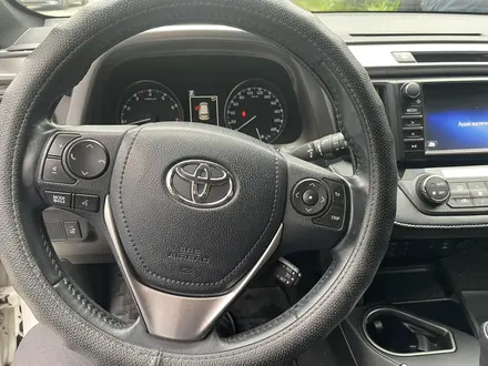 Toyota RAV4 2018 года за 13 500 000 тг. в Алматы – фото 8