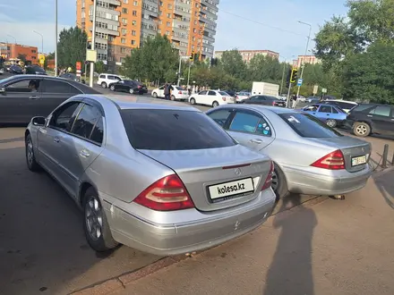 Mercedes-Benz C 180 2001 года за 3 500 000 тг. в Астана – фото 7