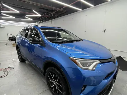 Toyota RAV4 2017 года за 12 500 000 тг. в Алматы – фото 8