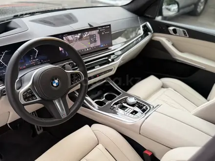 BMW X7 2025 года за 67 000 000 тг. в Астана – фото 6
