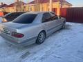 Mercedes-Benz E 240 2001 годаfor3 400 000 тг. в Костанай – фото 4