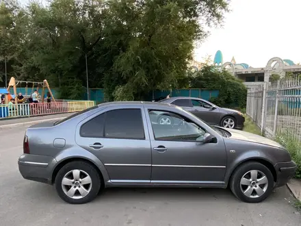 Volkswagen Jetta 2004 года за 1 750 000 тг. в Алматы – фото 8