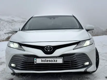 Toyota Camry 2020 года за 15 200 000 тг. в Алматы – фото 4