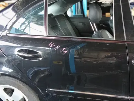 Дверь задняя Mercedes E-Class (W211) за 40 000 тг. в Усть-Каменогорск