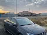 Volkswagen Polo 2015 годаfor4 800 000 тг. в Атырау – фото 4