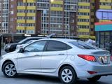 Hyundai Accent 2015 годаүшін6 499 999 тг. в Актобе – фото 4
