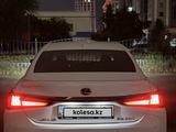 Lexus ES 350 2021 года за 22 222 222 тг. в Астана – фото 2