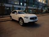 Infiniti FX35 2008 года за 10 500 000 тг. в Астана – фото 2