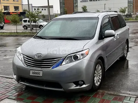 Toyota Sienna 2016 года за 10 500 000 тг. в Атырау