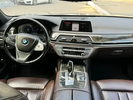 BMW 740 2018 года за 21 999 000 тг. в Алматы – фото 8