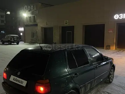 Volkswagen Golf 1997 года за 1 350 000 тг. в Караганда – фото 2