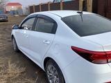 Kia Rio 2020 года за 7 500 000 тг. в Актобе – фото 5