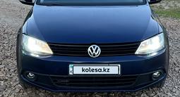 Volkswagen Jetta 2014 годаүшін5 450 000 тг. в Рудный – фото 3