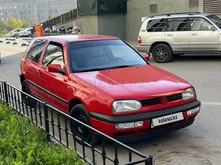 Volkswagen Golf 1994 года за 1 400 000 тг. в Астана