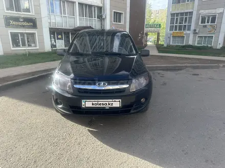 ВАЗ (Lada) Granta 2190 2013 года за 2 500 000 тг. в Астана