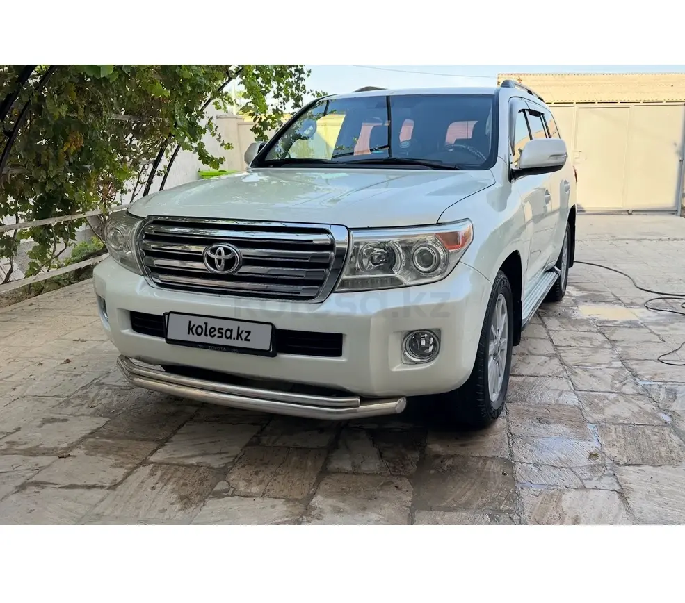 Toyota Land Cruiser, 2012