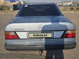 Mercedes-Benz E 200 1992 годаүшін1 050 000 тг. в Актау – фото 3