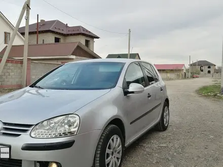 Volkswagen Golf 2005 года за 3 600 000 тг. в Талдыкорган – фото 2