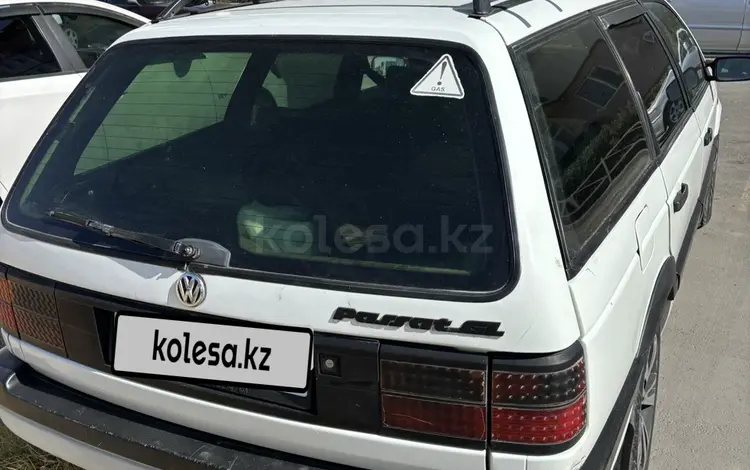 Volkswagen Passat 1990 годаүшін1 350 000 тг. в Тараз