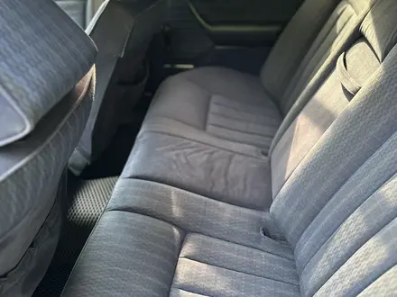 Mercedes-Benz E 230 1990 года за 2 300 000 тг. в Алматы – фото 18