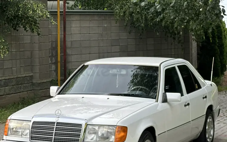 Mercedes-Benz E 230 1990 года за 2 300 000 тг. в Алматы