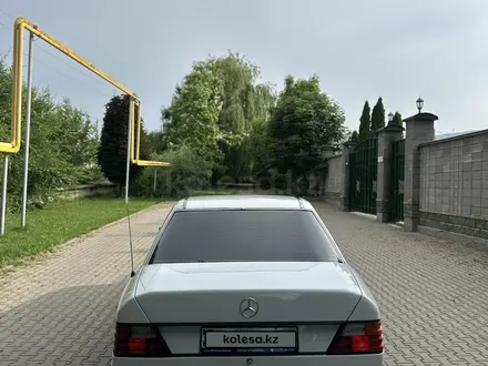 Mercedes-Benz E 230 1990 года за 2 300 000 тг. в Алматы – фото 6