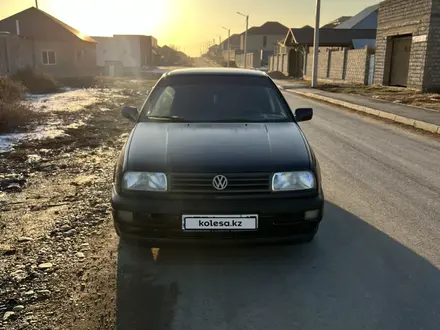 Volkswagen Vento 1993 года за 900 000 тг. в Шымкент