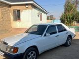 Mercedes-Benz E 230 1991 годаfor1 450 000 тг. в Жанатас – фото 2