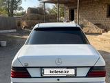 Mercedes-Benz E 230 1991 годаfor1 450 000 тг. в Жанатас – фото 4