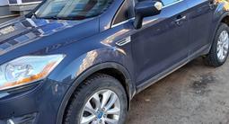 Ford Kuga 2012 года за 4 300 000 тг. в Уральск – фото 2