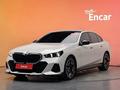 BMW 530 XDrive 2025 года за 33 700 000 тг. в Алматы
