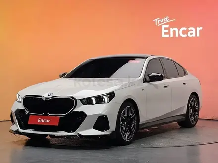 BMW 530 XDrive 2025 года за 33 700 000 тг. в Алматы