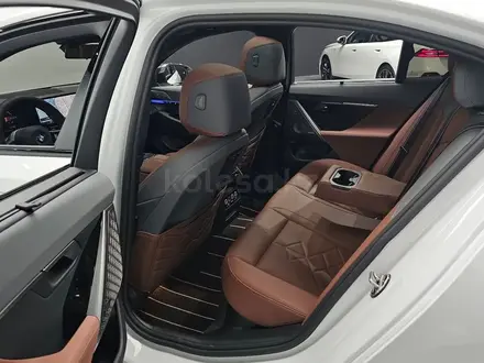 BMW 530 XDrive 2025 года за 33 700 000 тг. в Алматы – фото 5