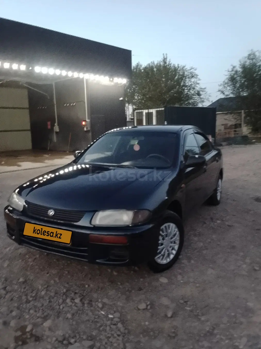 Mazda 323, 1996