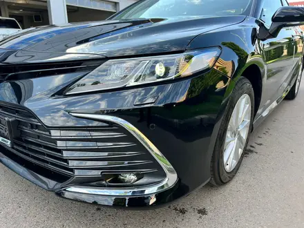 Toyota Camry 2023 года за 18 000 000 тг. в Алматы – фото 21