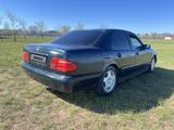 Mercedes-Benz E 230 1996 года за 1 980 000 тг. в Уральск – фото 3