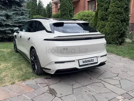 Zeekr 007, 2025