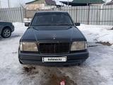 Mercedes-Benz E 220 1994 года за 1 200 000 тг. в Алматы