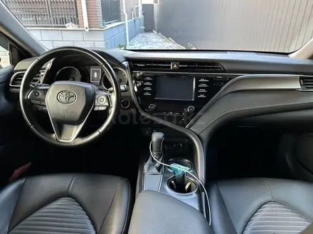 Toyota Camry 2020 года за 12 000 000 тг. в Алматы – фото 3