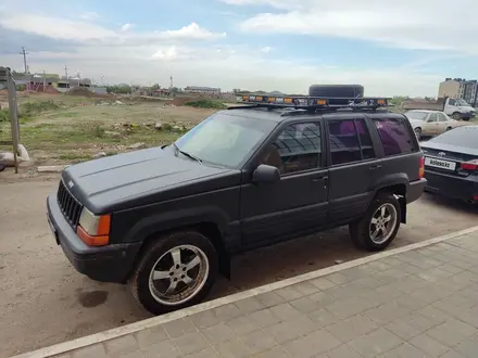 Jeep Grand Cherokee 1994 года за 1 300 000 тг. в Астана