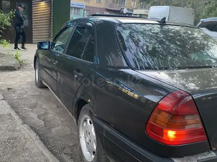 Mercedes-Benz C 180 1993 года за 1 000 000 тг. в Караганда – фото 3