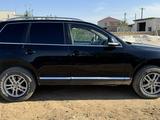 Volkswagen Touareg 2008 годаүшін6 000 000 тг. в Актау – фото 2