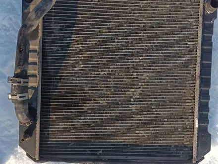 Радиатор охлаждения сюрф 2 лте за 36 000 тг. в Алматы – фото 2