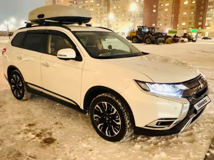 Mitsubishi Outlander 2022 года за 18 000 000 тг. в Астана – фото 4