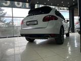 Porsche Cayenne 2012 годаfor18 000 000 тг. в Астана – фото 2