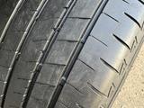 235/45/18 Два баллона. Лето Bridgestone за 75 000 тг. в Алматы – фото 3