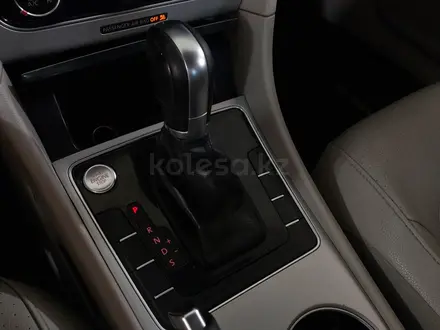 Volkswagen Passat 2018 года за 6 390 000 тг. в Шымкент – фото 22