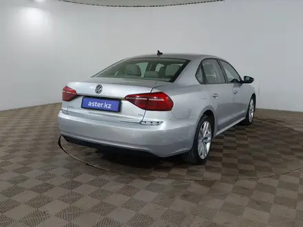 Volkswagen Passat 2018 года за 6 390 000 тг. в Шымкент – фото 5